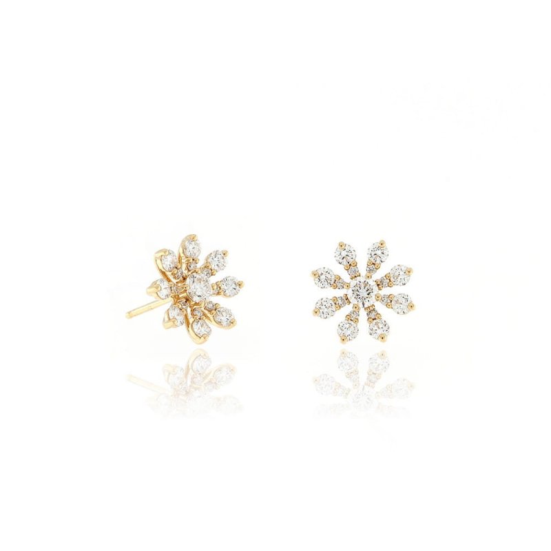 Pendientes estrella oro amarillo y btes. 1.32 ct